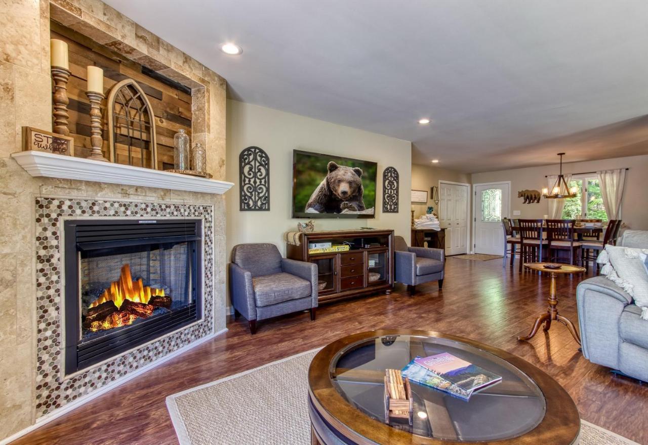 Memorable "Deer & Doe" By Honeybearcabins 4Br 3Ba, Mountain View Deck, Farmhouse Decor, Fireplace, 3 Acres Sevierville Zewnętrze zdjęcie