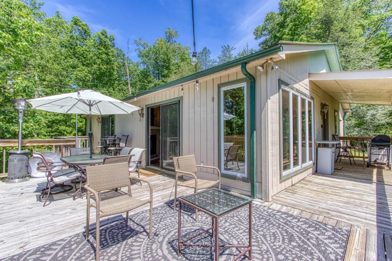 Memorable "Deer & Doe" By Honeybearcabins 4Br 3Ba, Mountain View Deck, Farmhouse Decor, Fireplace, 3 Acres Sevierville Zewnętrze zdjęcie